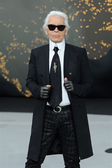 pictures of karl lagerfeld.